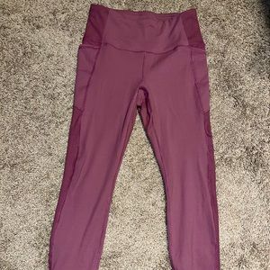Womens athletic leggings